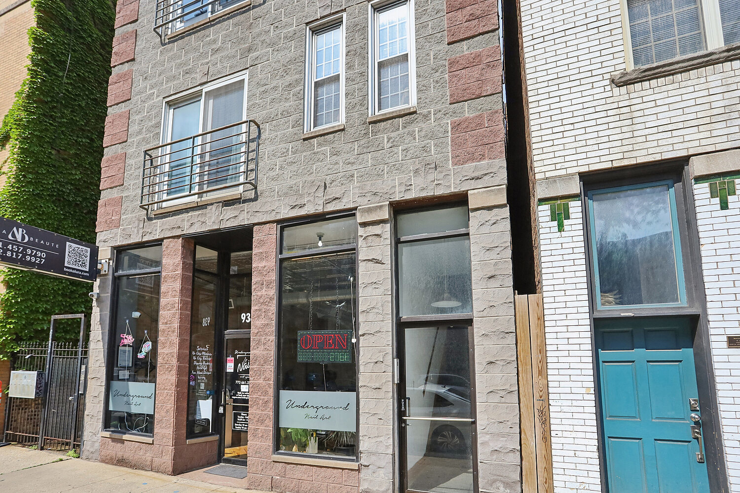 938 N Damen Avenue Unit: 3F