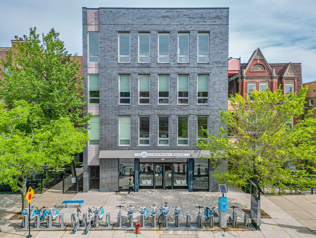 2028 W Division Street