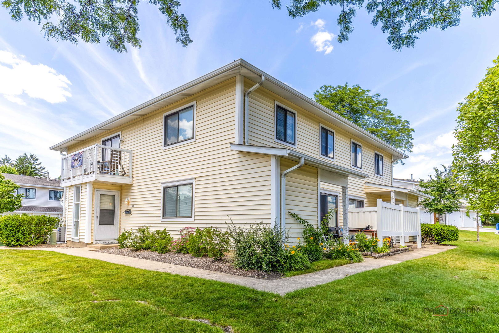 325 Bayview Point