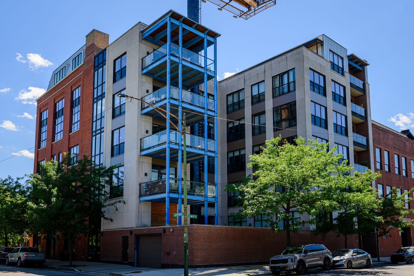 1600 S Jefferson Street Unit: 304