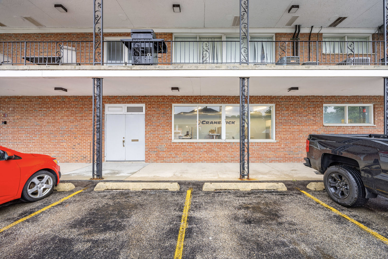 350 N York Street Unit: 2