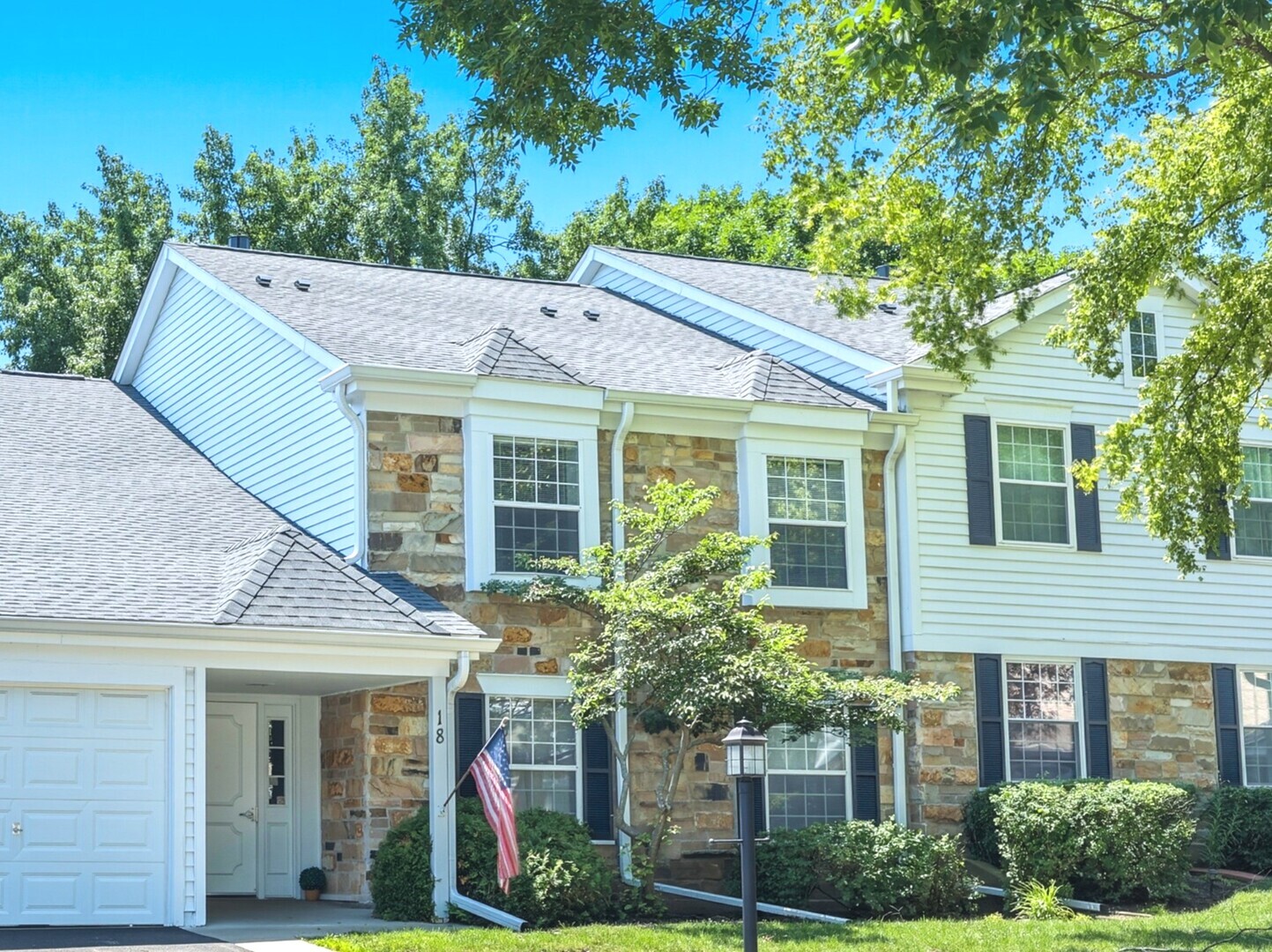 18 Waterbury Lane Unit: L2