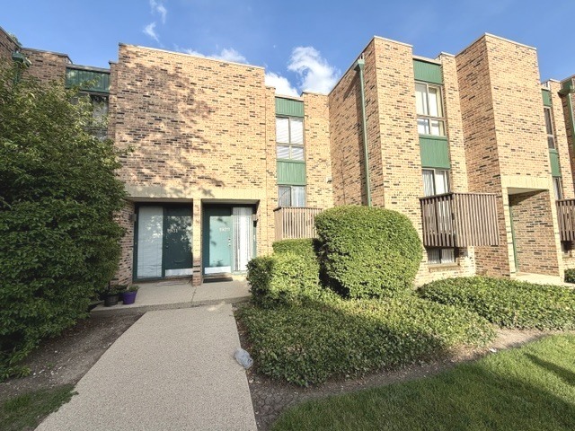 1929 Song Sparrow Court Unit: 1929