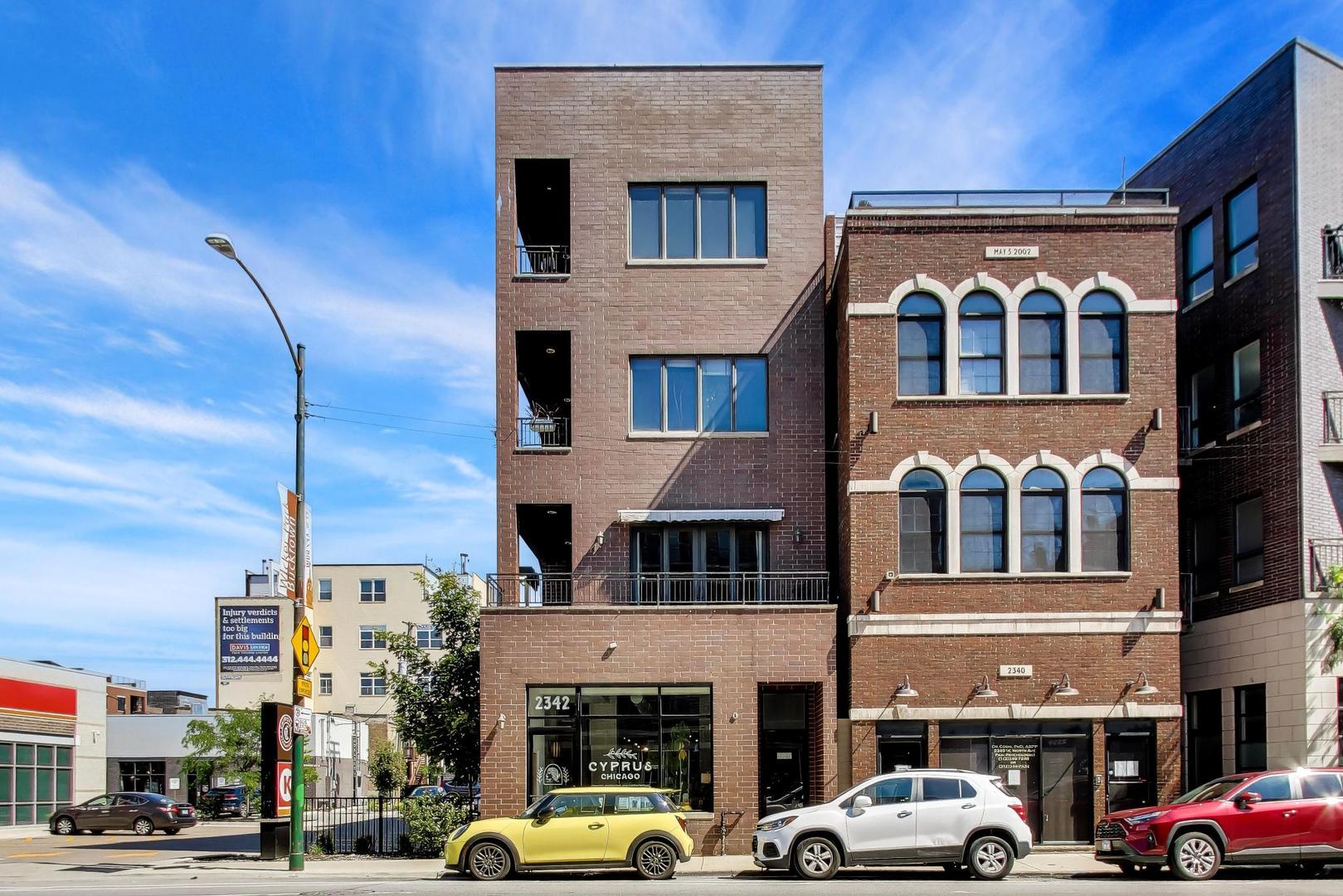 2342 W NORTH Avenue Unit: 401