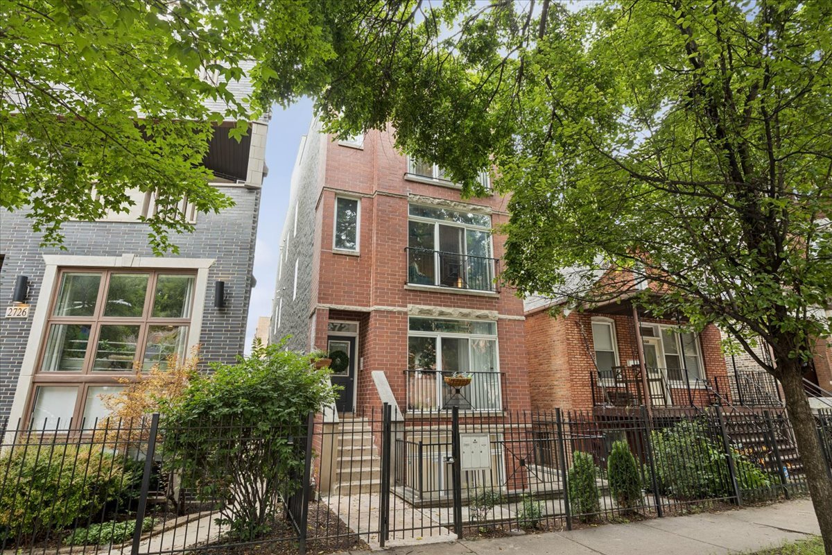 2724 W Cortez Street Unit: 3