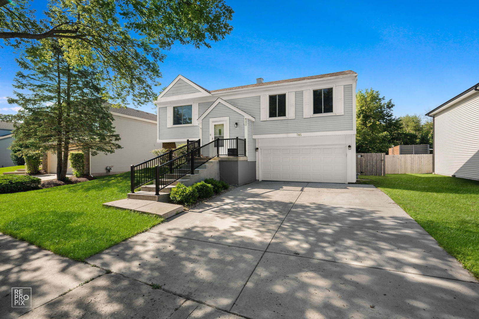 785 W Appletree Lane