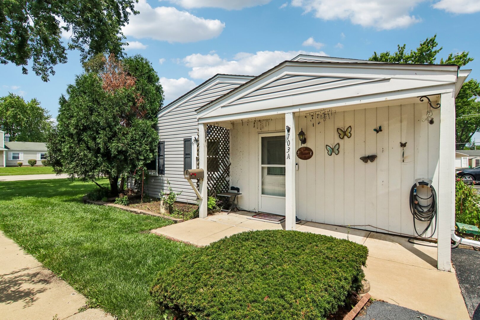 103 Daniel Court Unit: A