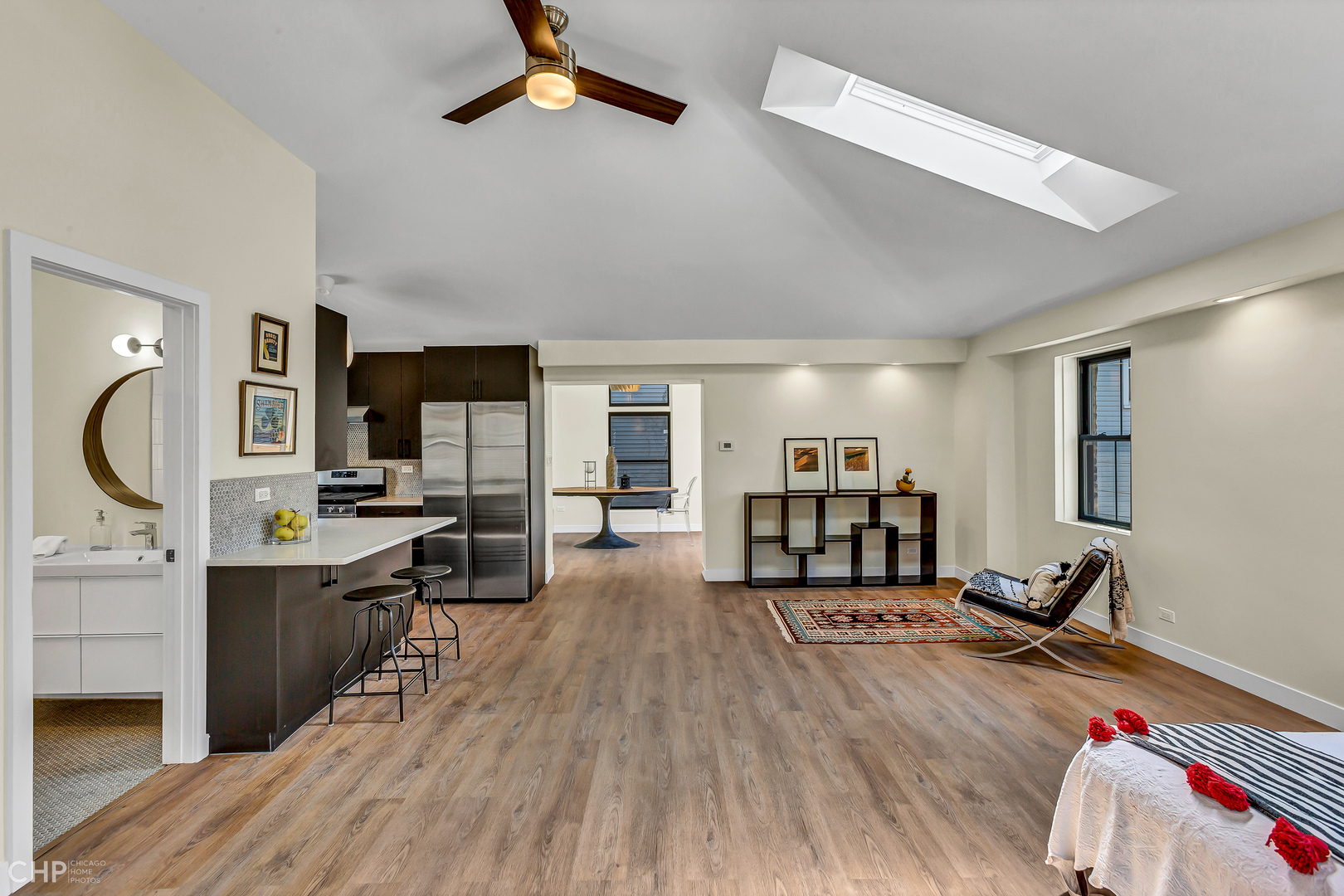 3752 N Magnolia Avenue Unit: COACH