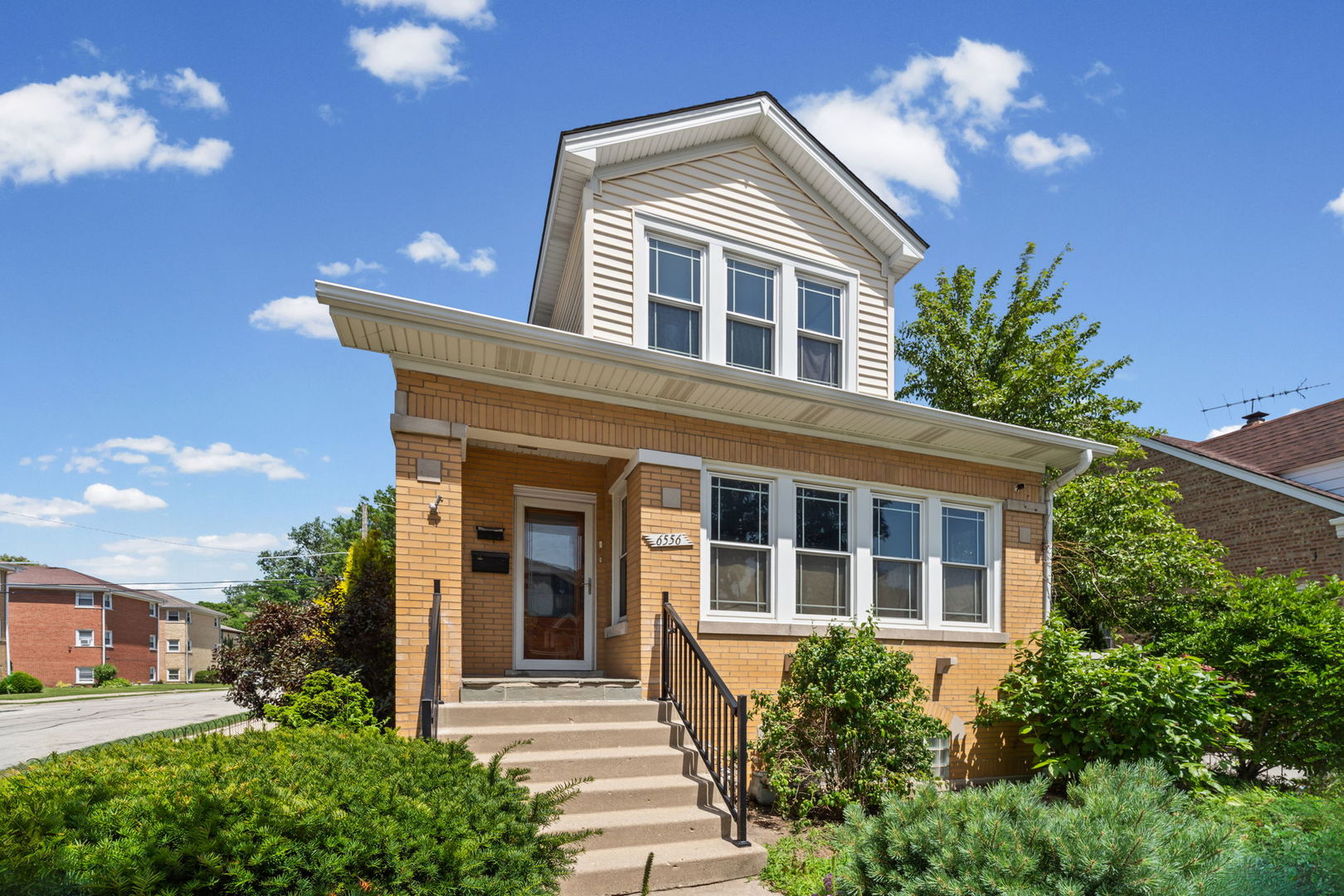 6556 W Ebinger Drive Unit: 2