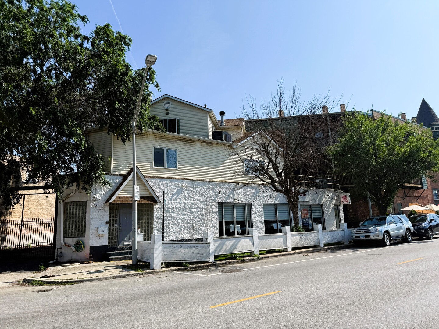 1450 W Webster Avenue Unit: 2