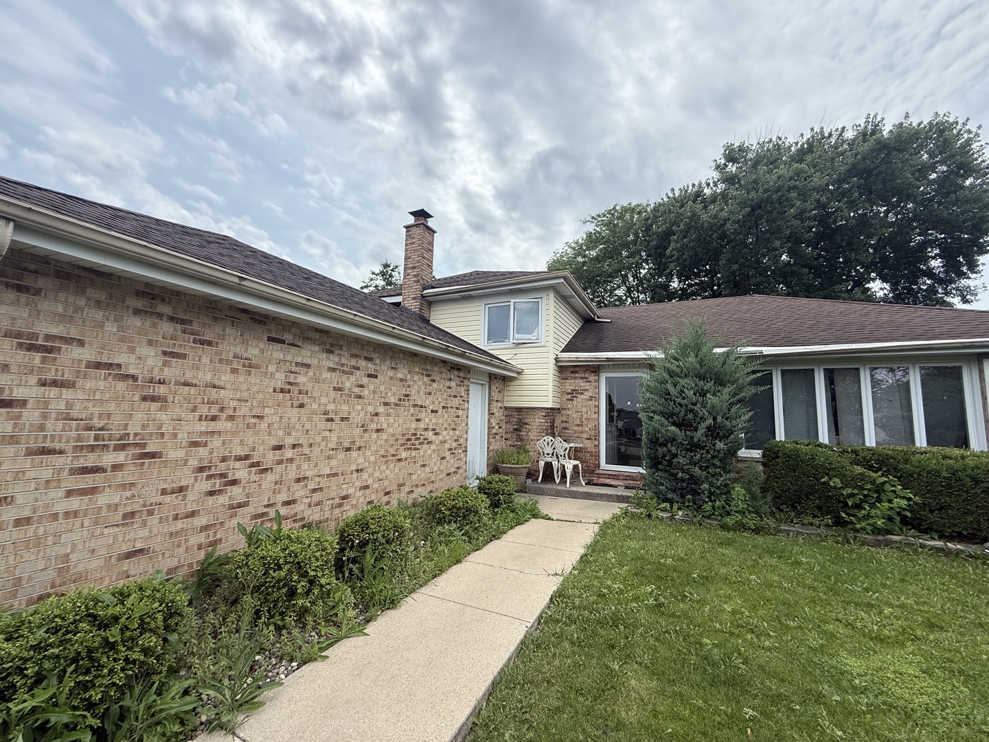 15226 Oxford Drive