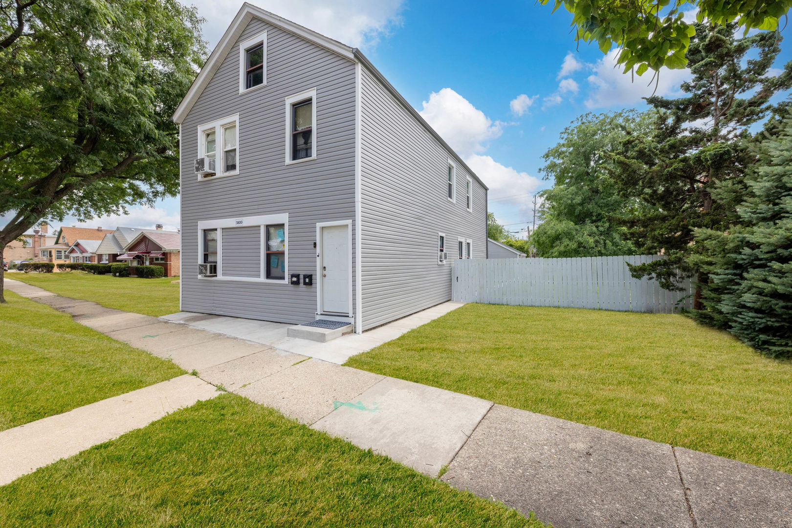 3800 Saint Paul Ave, Bellwood, IL 60104