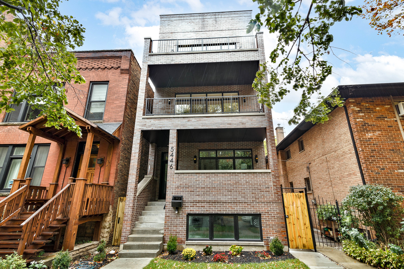 5446 S Kimbark Avenue Unit: 2