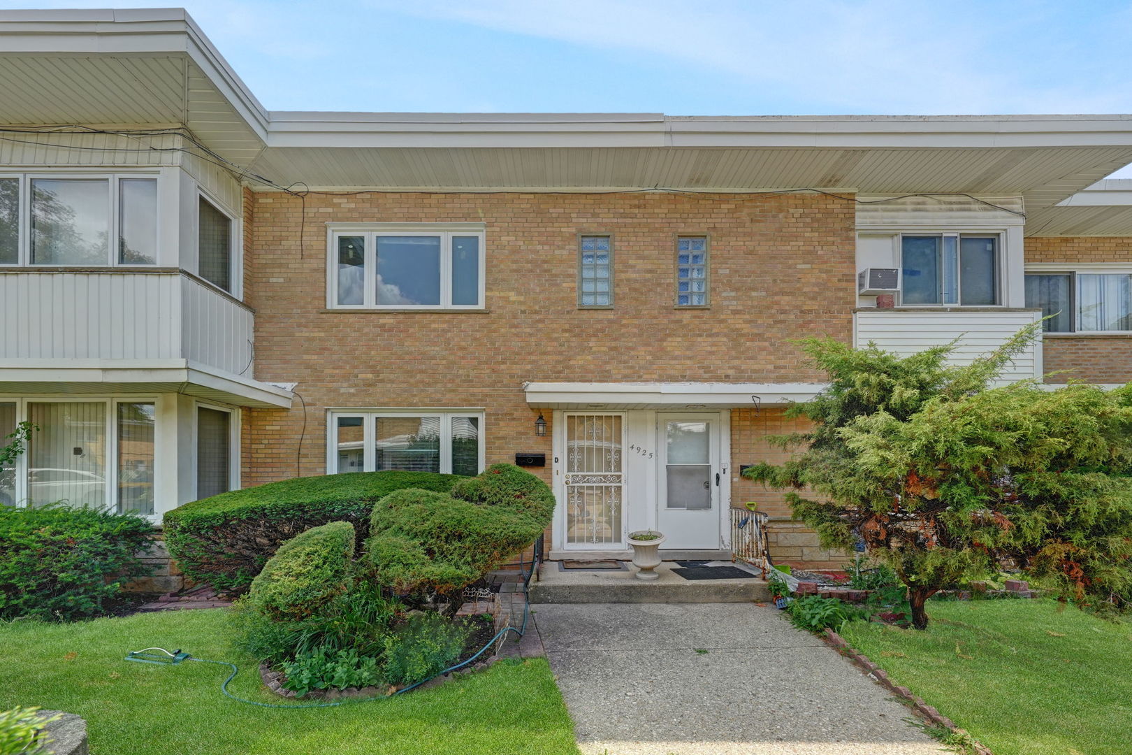 4925 Carol Street Unit: D