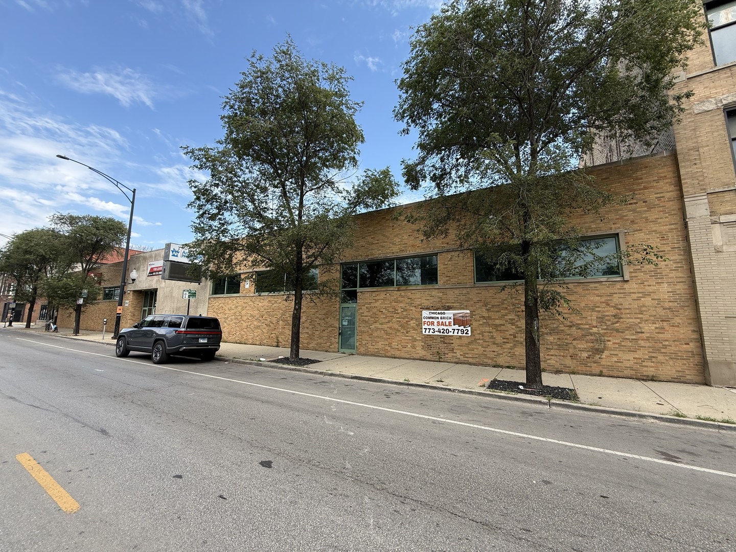 3640 W Armitage Ave, Chicago, IL 60647