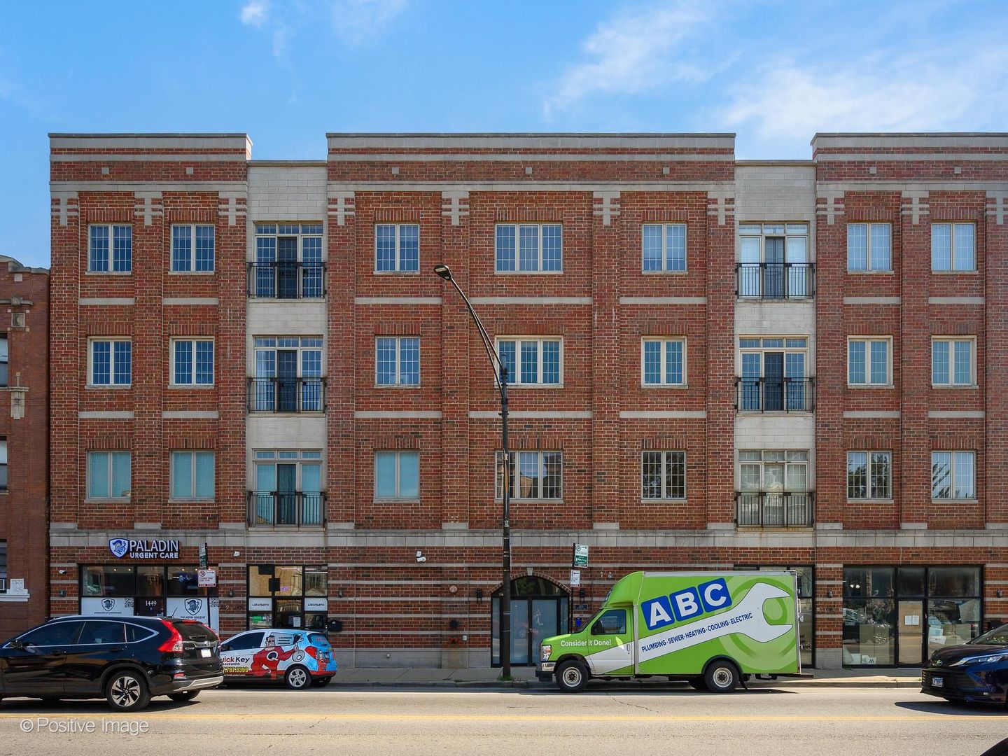 1453 W Irving Park Road Unit: 305
