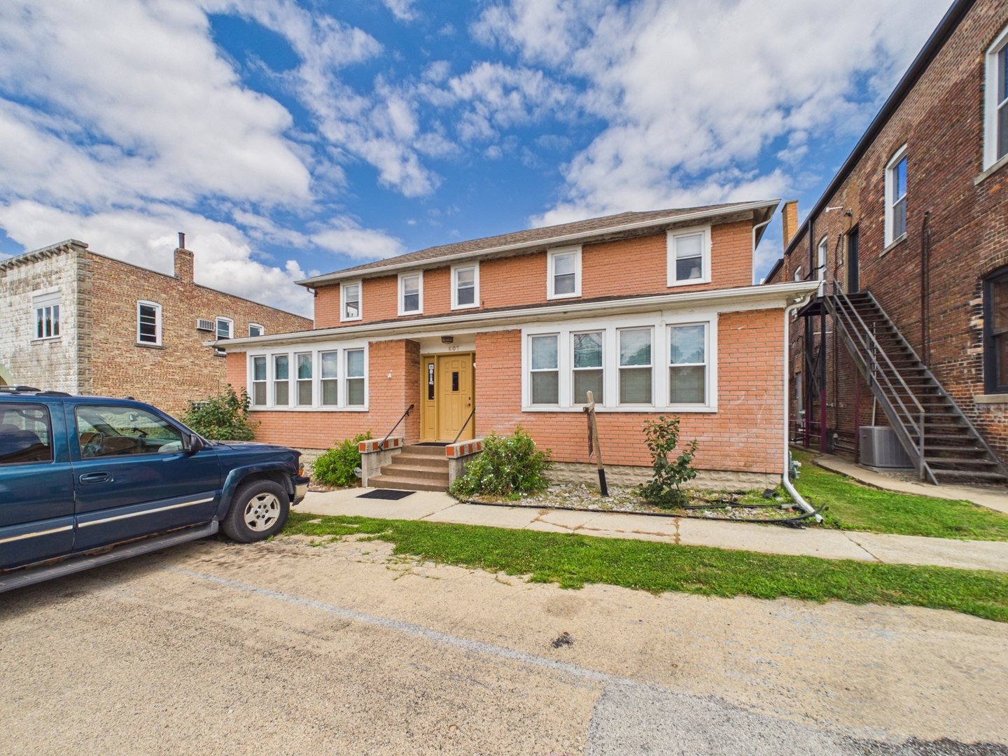 Property photo 1