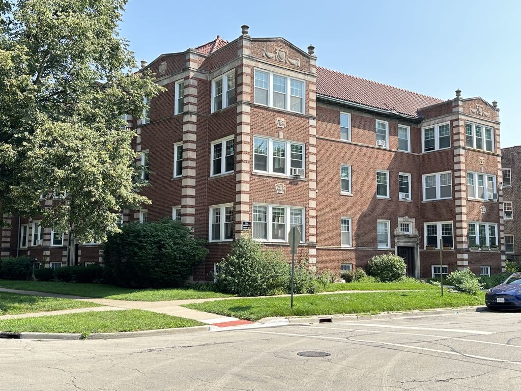 805 Judson Avenue Unit: 2