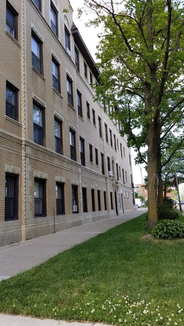 4764 N Virginia Avenue Unit: 208