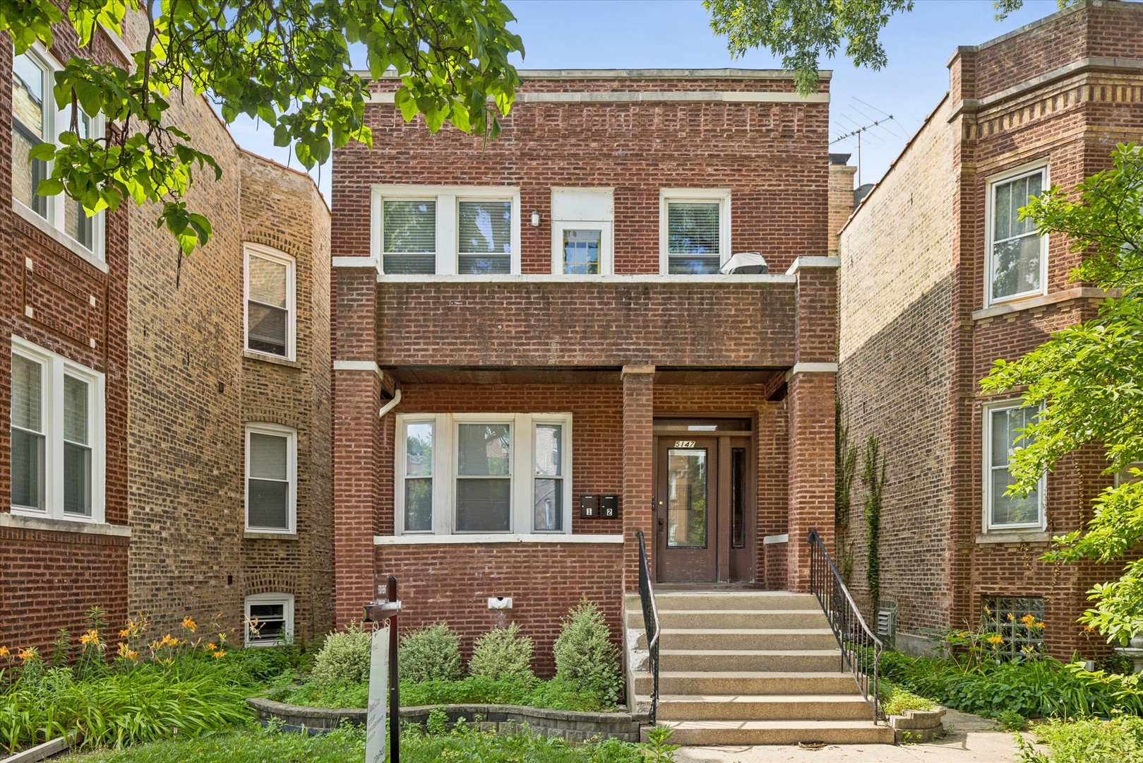 5147 W Cullom Avenue Unit: 1