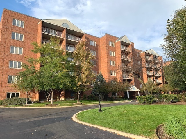 6540 W Irving Park Road Unit: 401