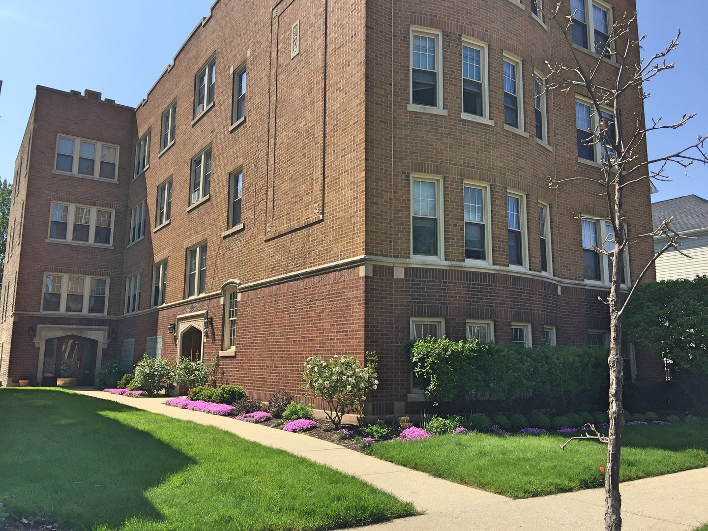 318 Sherman Avenue Unit: 3