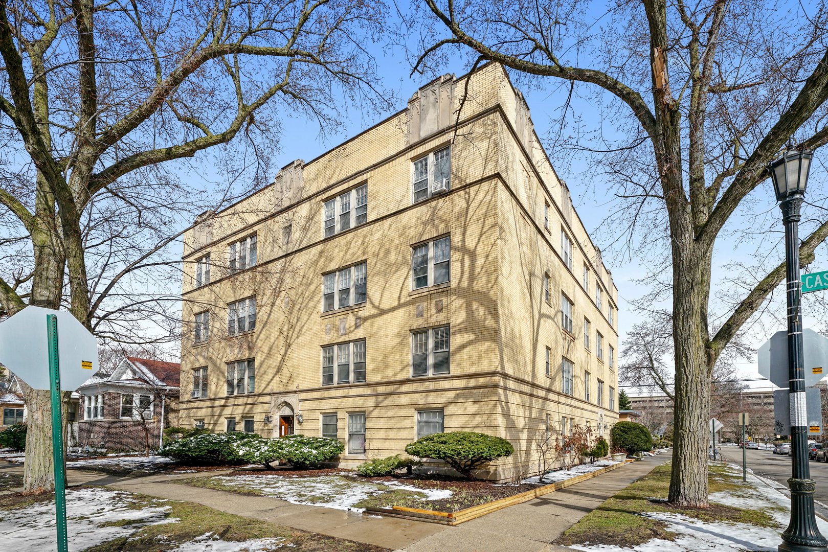 232 Elmwood Avenue Unit: 2N