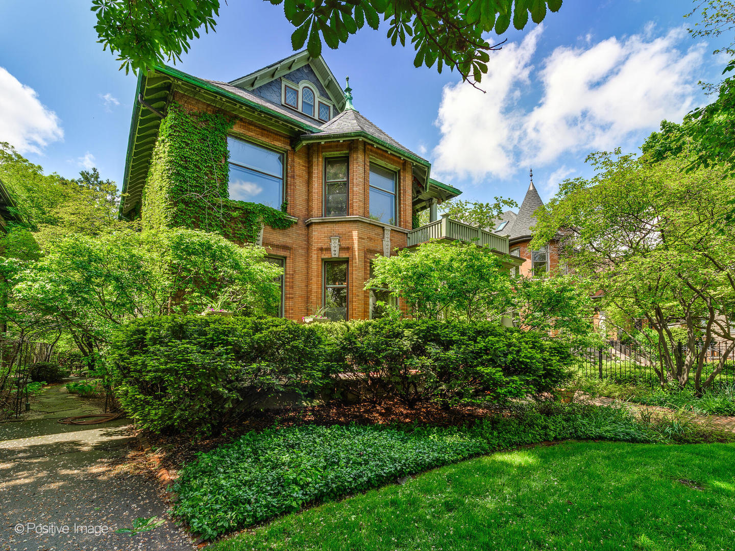 2330 N Kedzie Boulevard