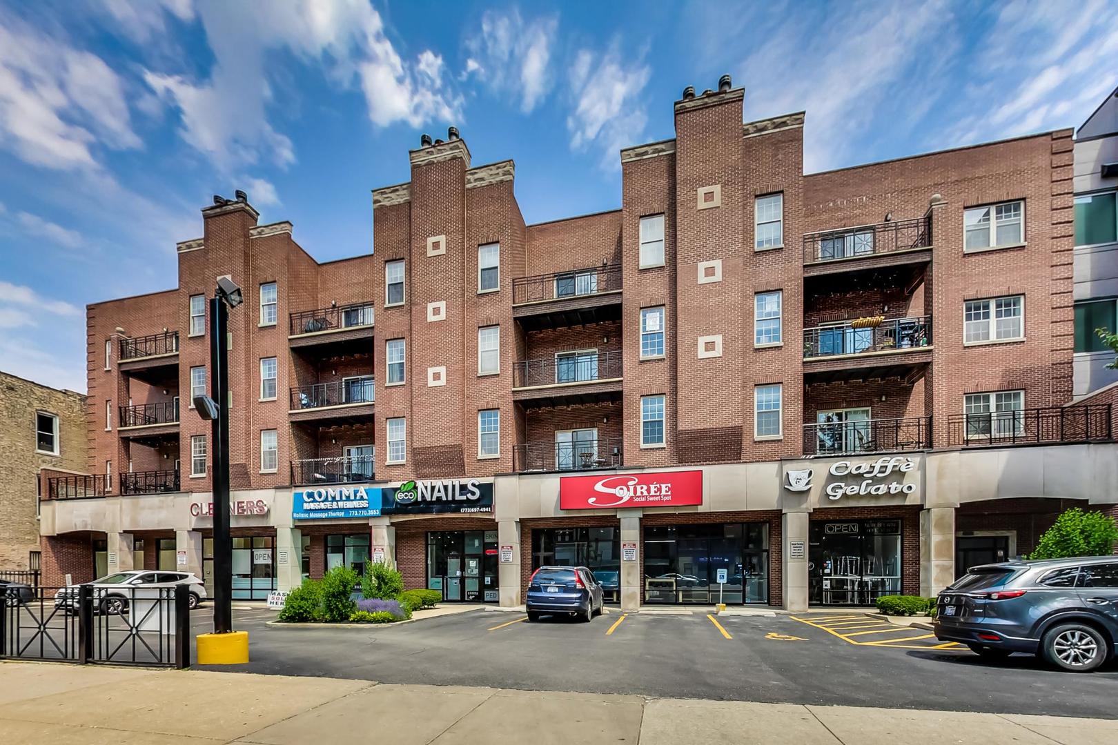 2032 W Division Street Unit: 202N