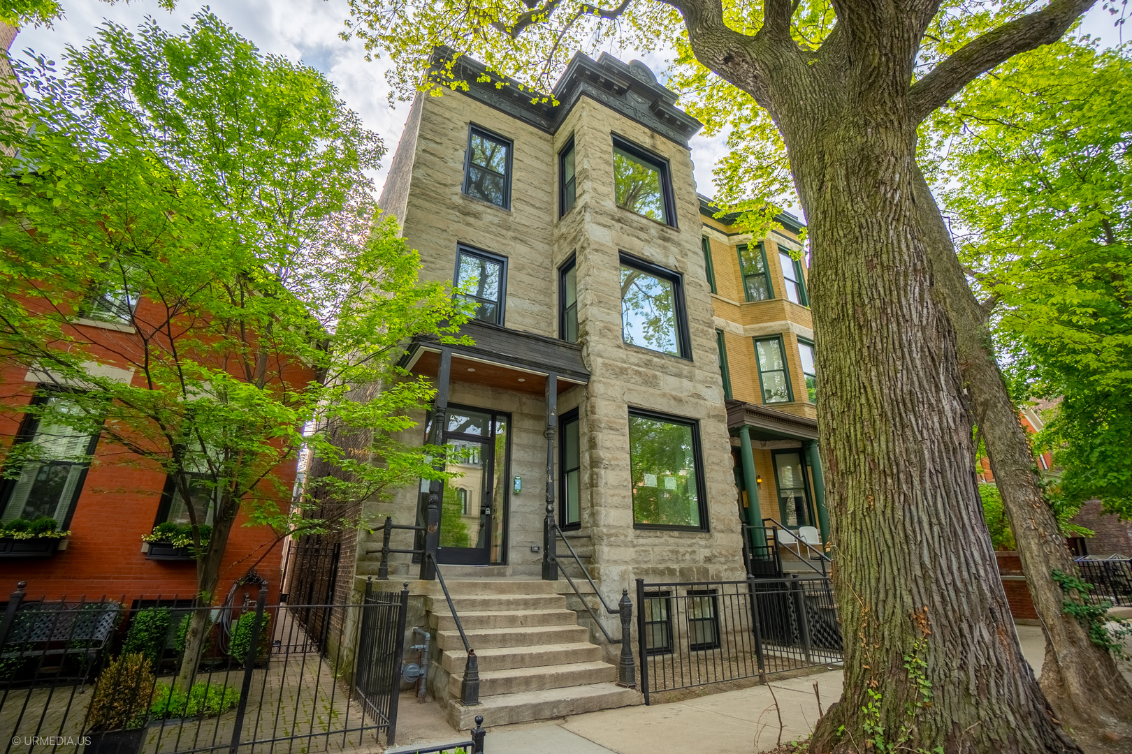 2113 N Kenmore Avenue Unit: G