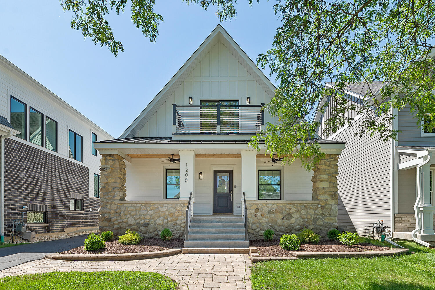 1205 Curtiss Street