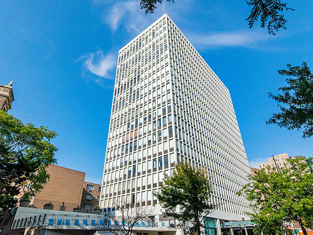 444 W Fullerton Parkway Unit: 1610