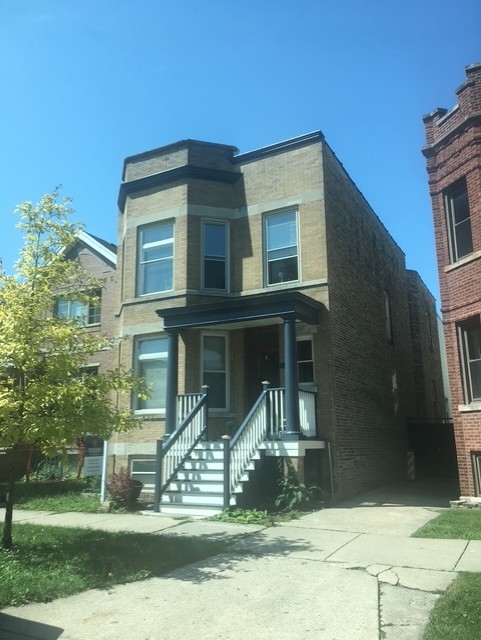 2428 N Rockwell Street