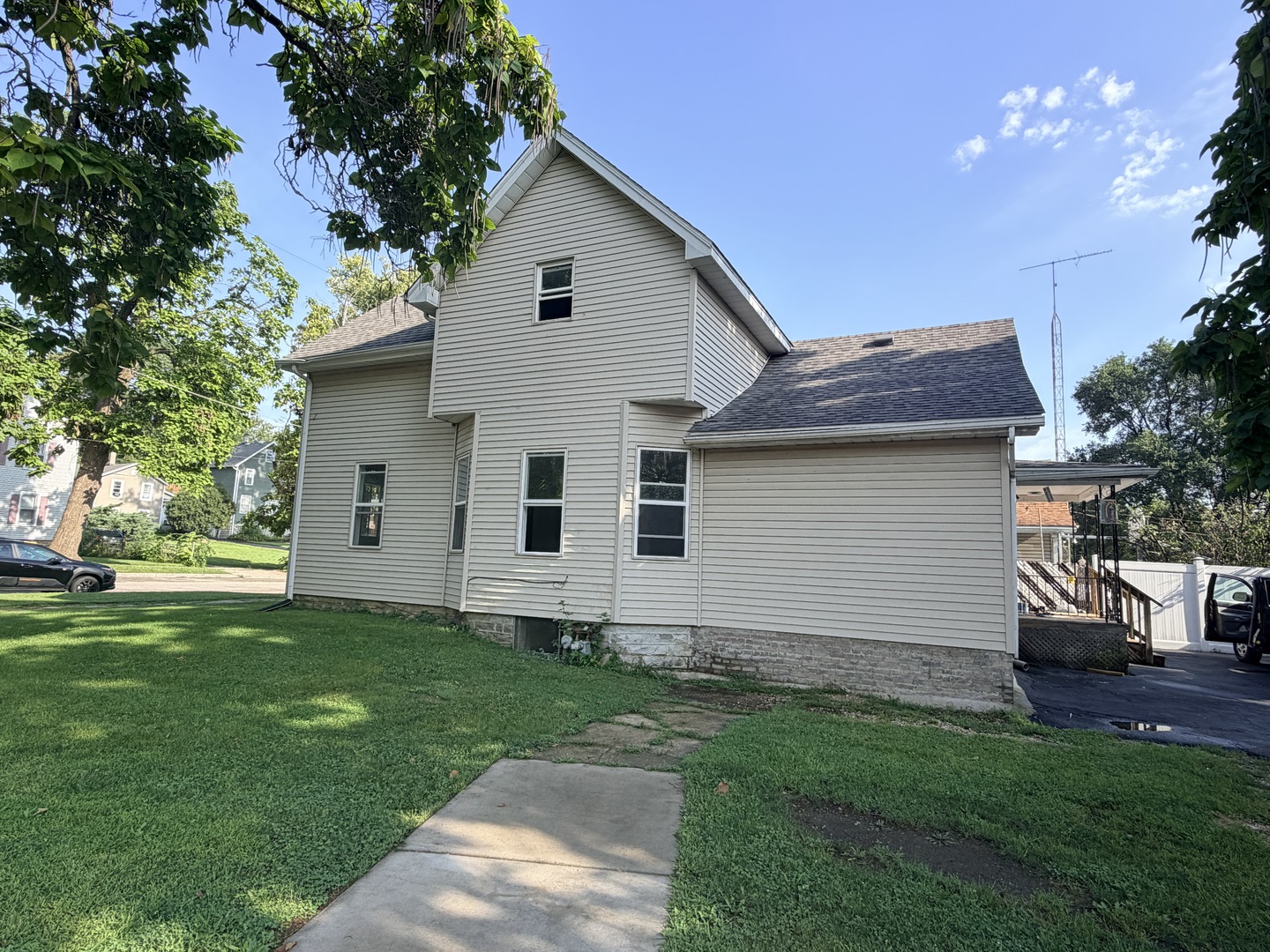 Property photo 3