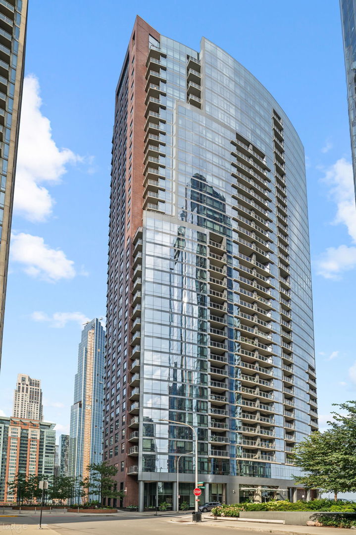 450 E Waterside Drive Unit: 2911