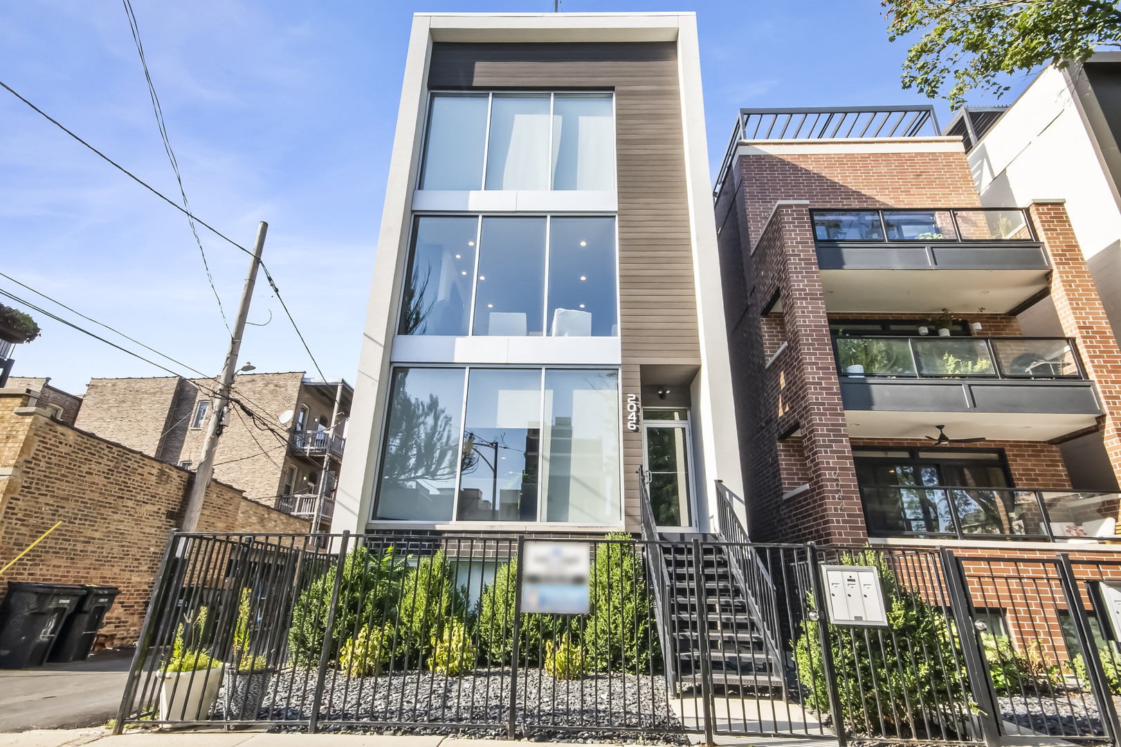 2046 W Rice Street Unit: 2