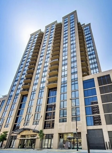 435 W Erie Street Unit 808