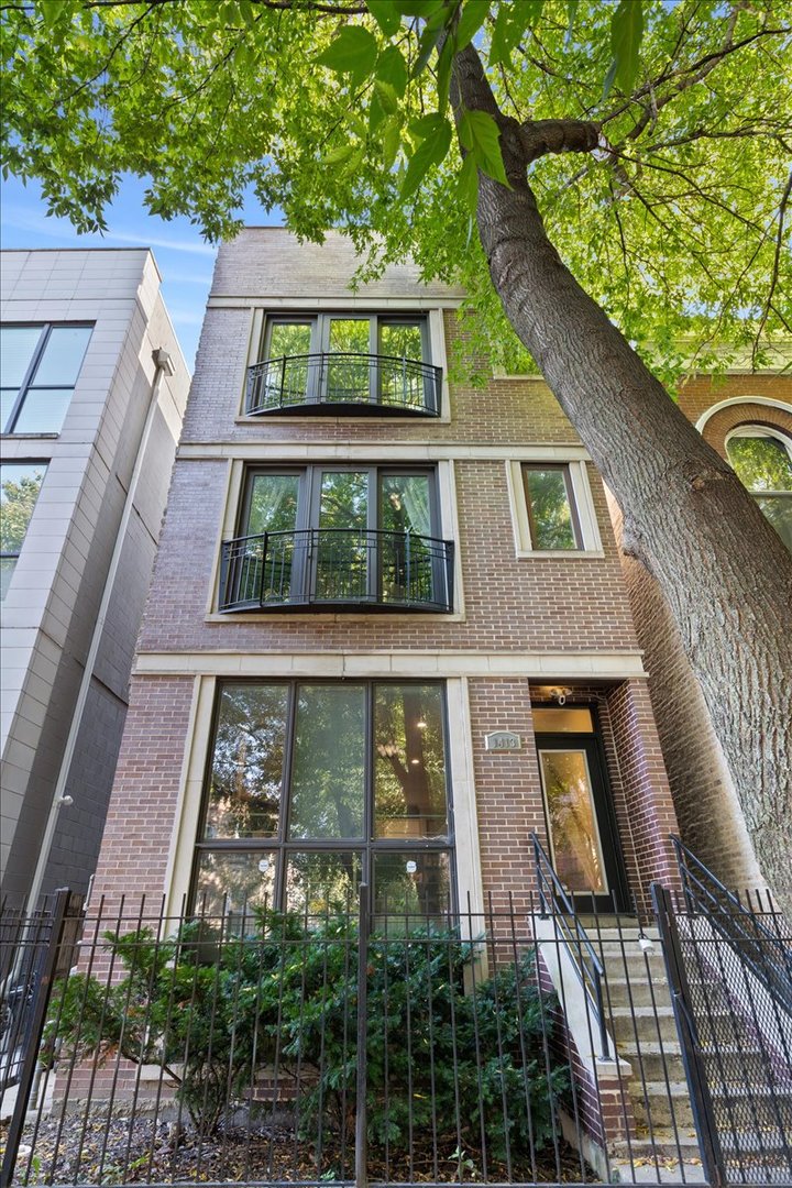 1413 N Artesian Avenue Unit 3