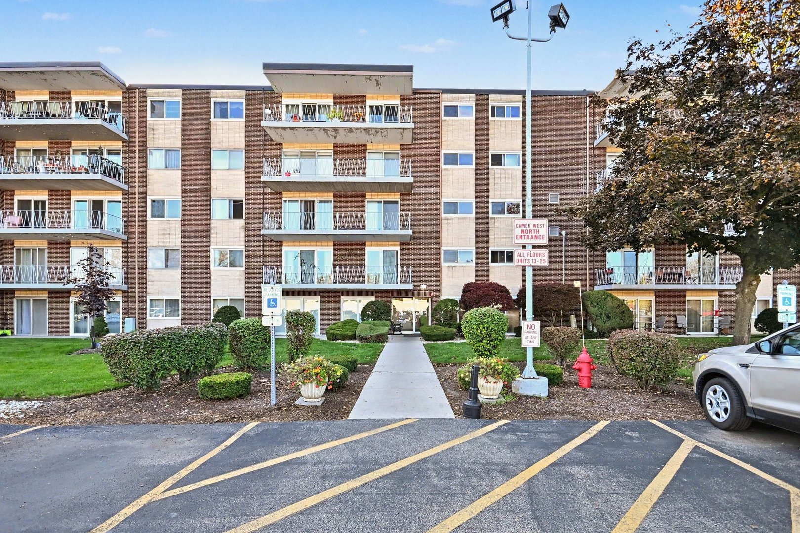 2900 Maple Avenue Unit 20 E