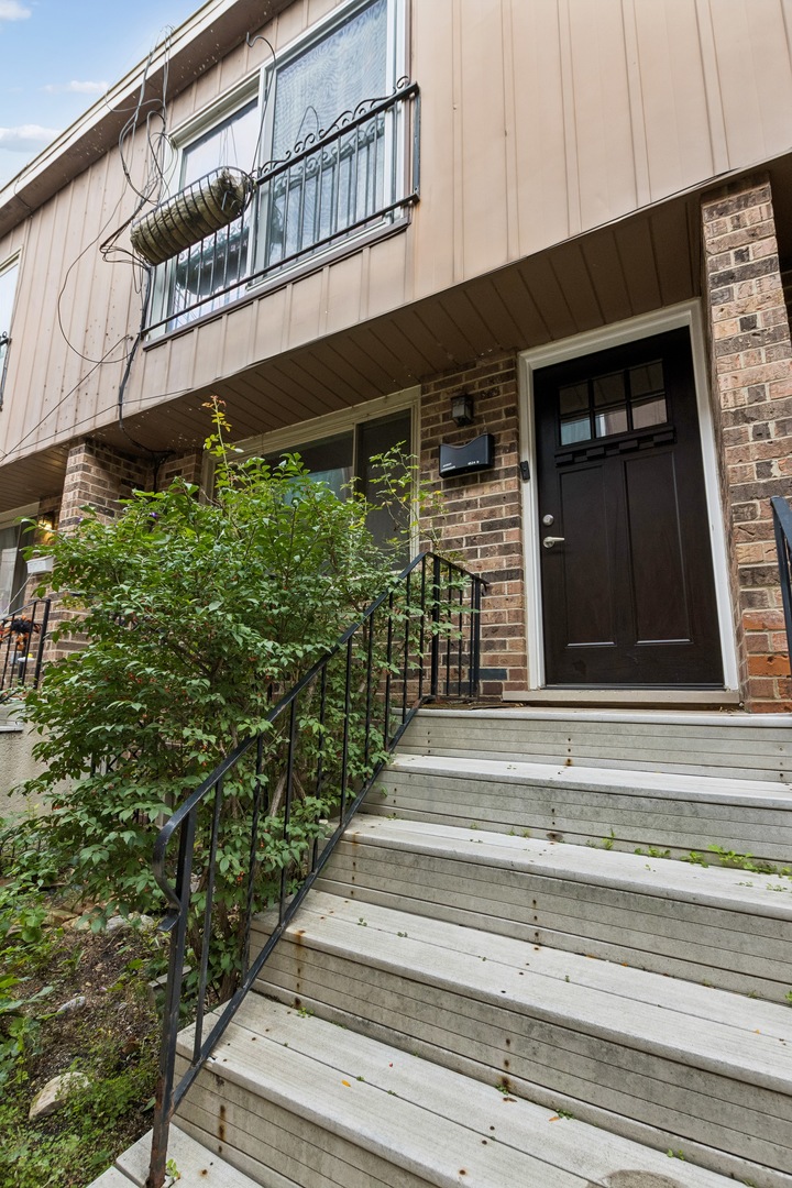 4524 N Paulina Street Unit D