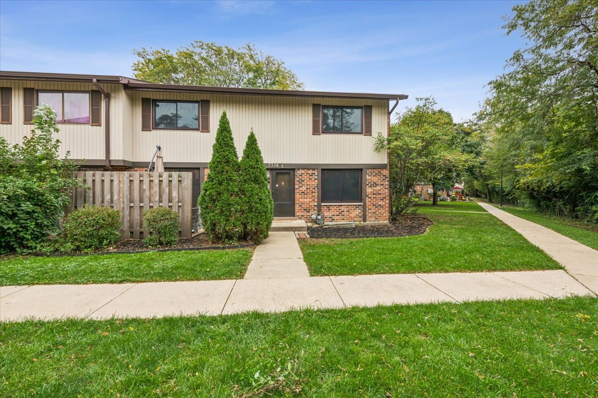 7336 Winthrop Way Unit 5