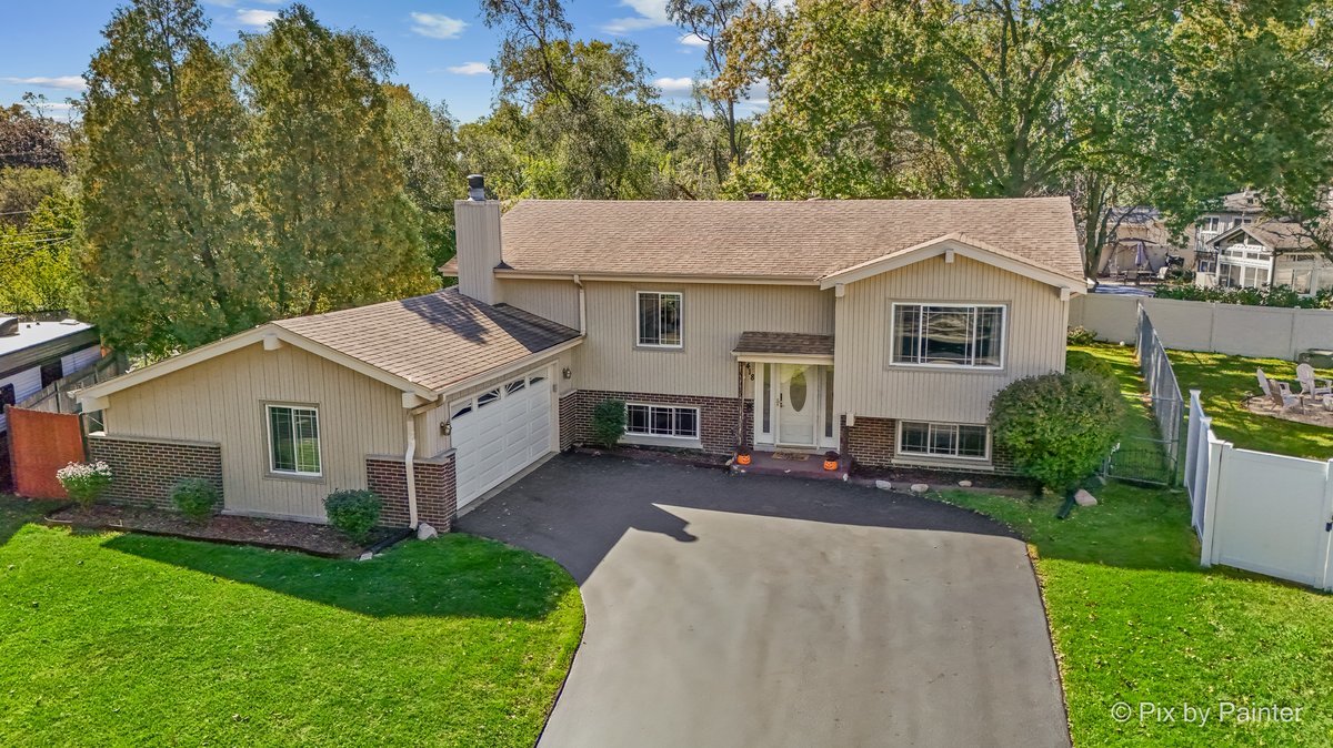 418 N Regal Court