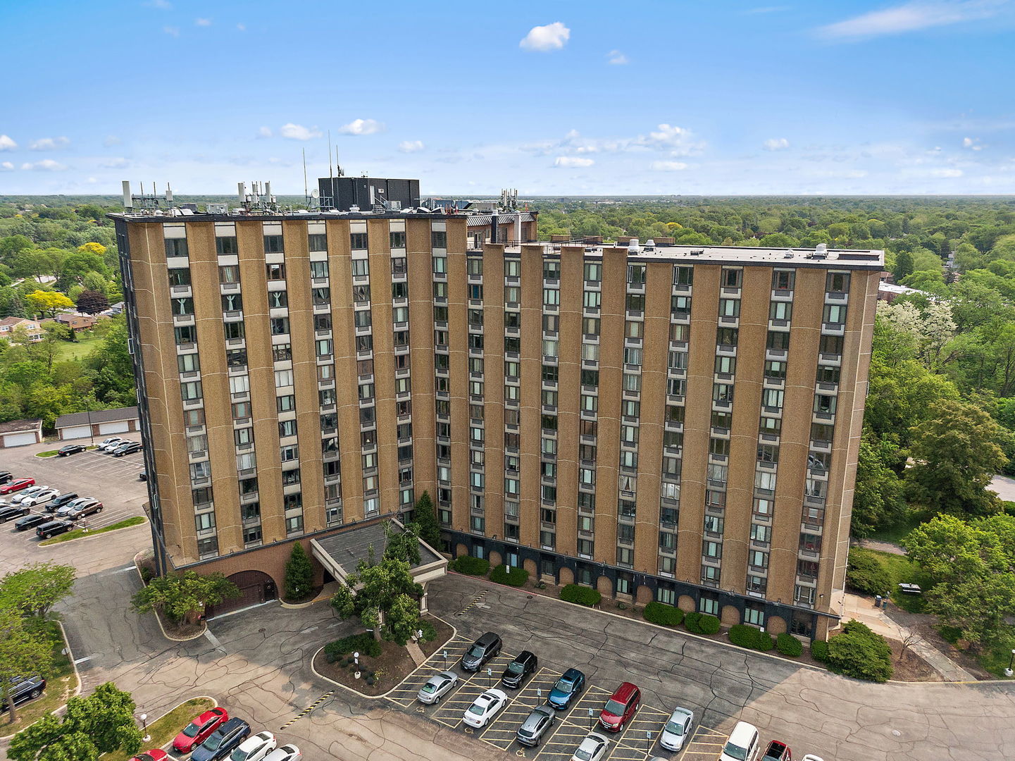 1 Renaissance Place Unit 517