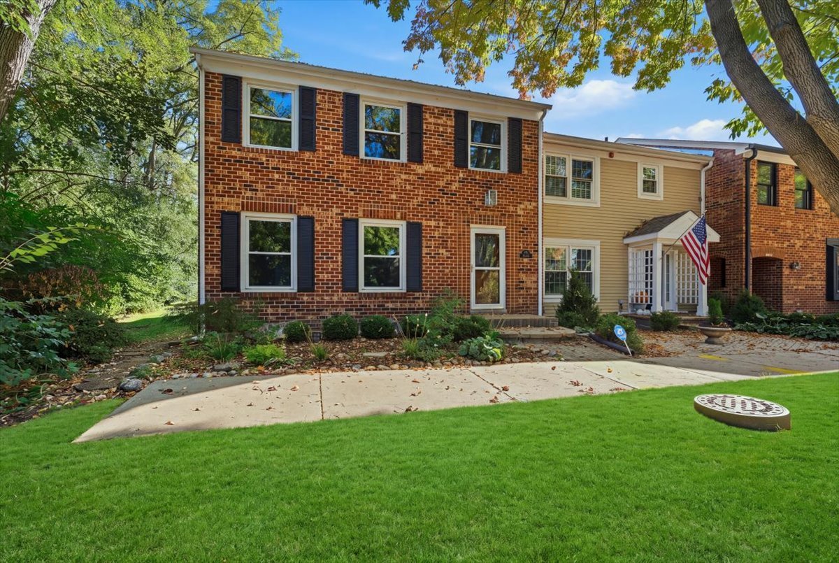 1525 Wedgefield Circle