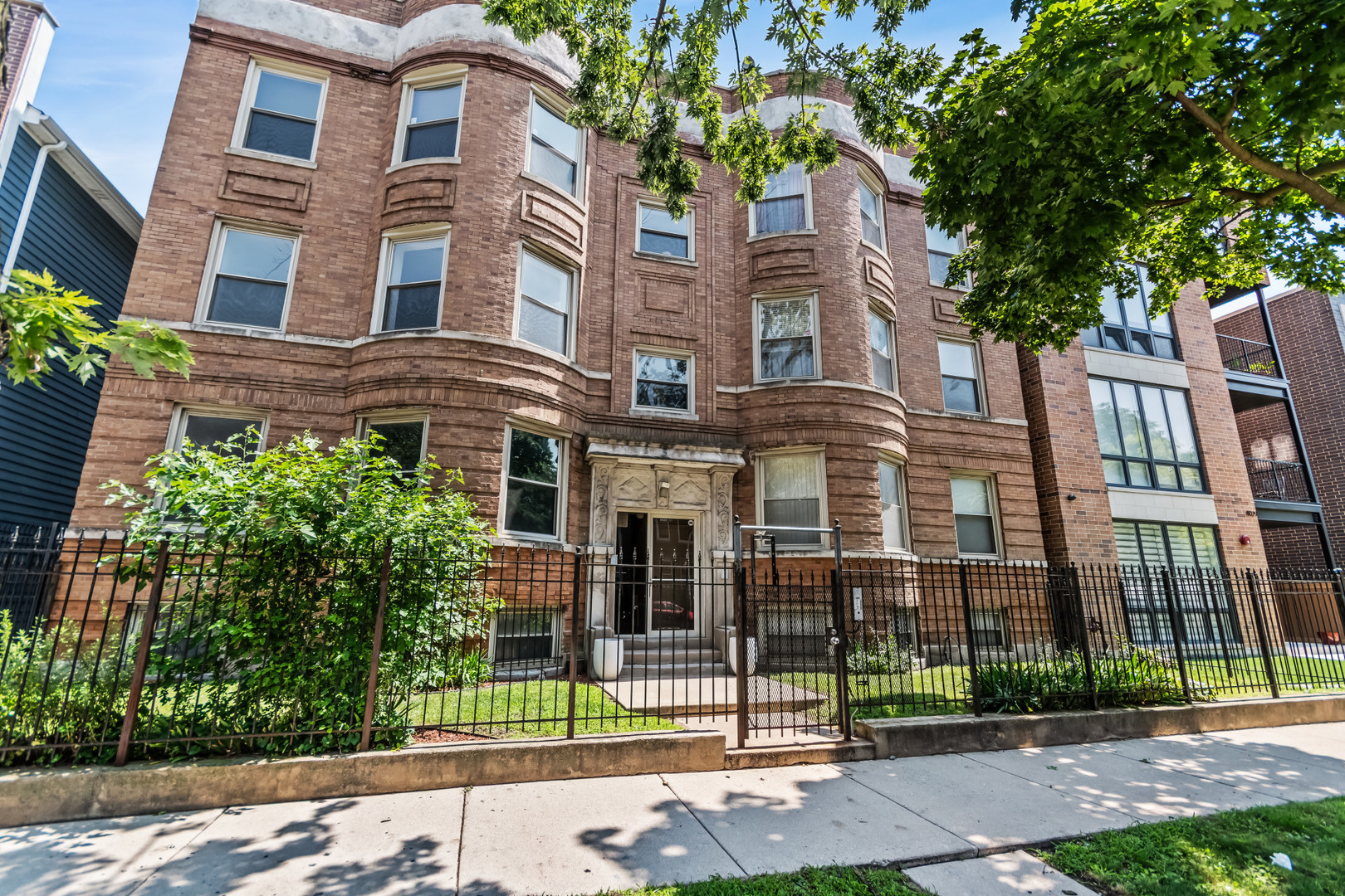 4023 S Calumet Avenue Unit 2n