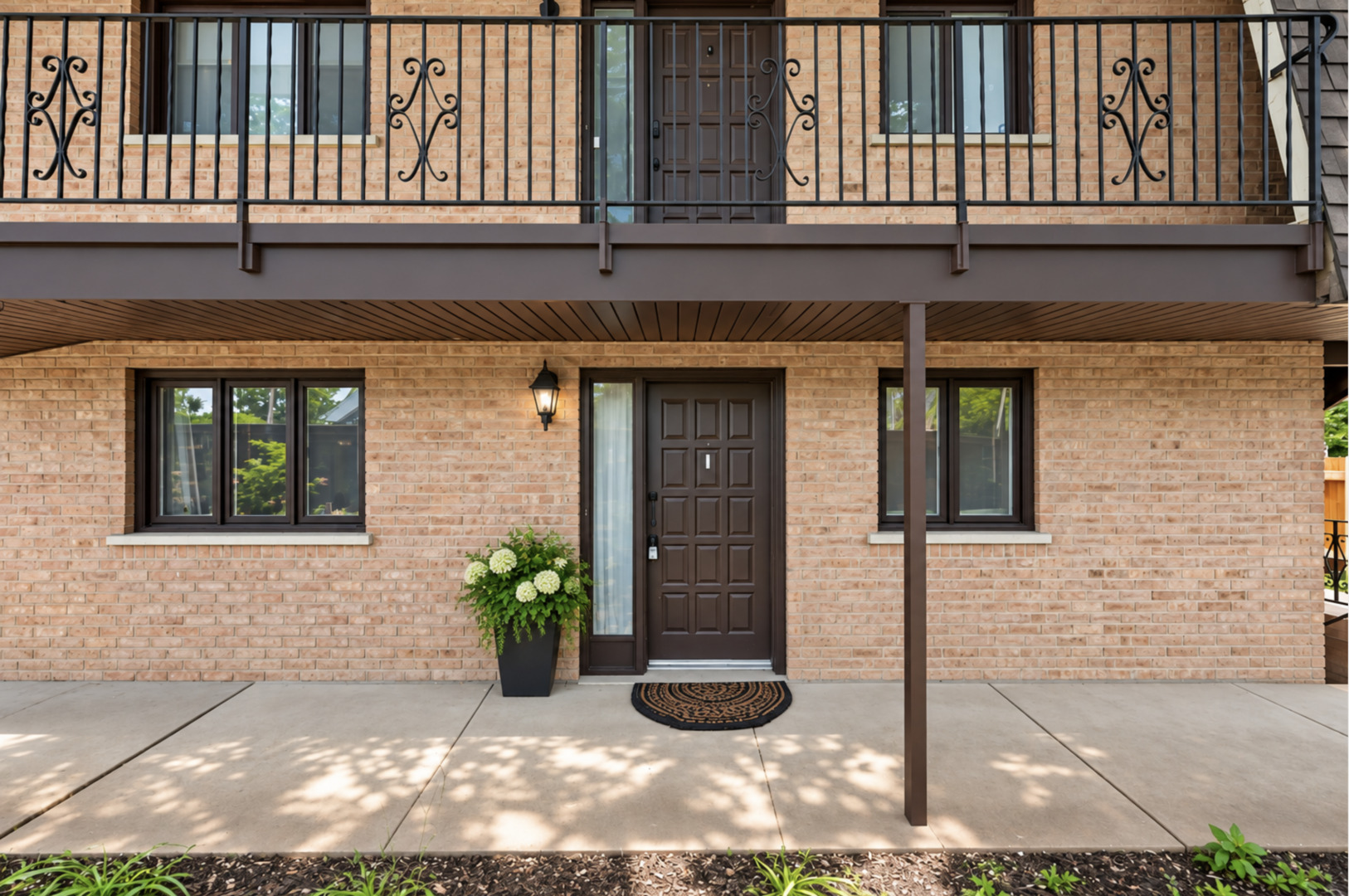 520 E Main Street Unit 1c