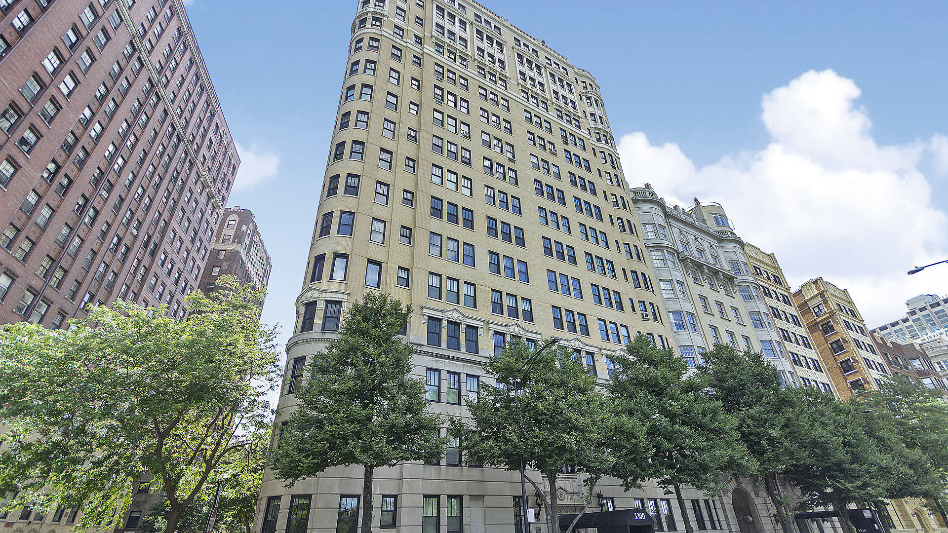 3300 N Lake Shore Drive Unit 8d