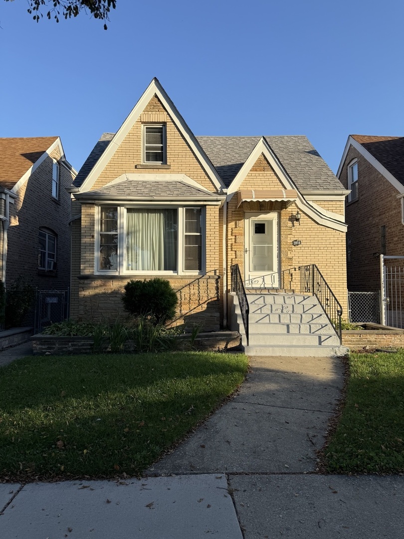 3916 W 59th Place