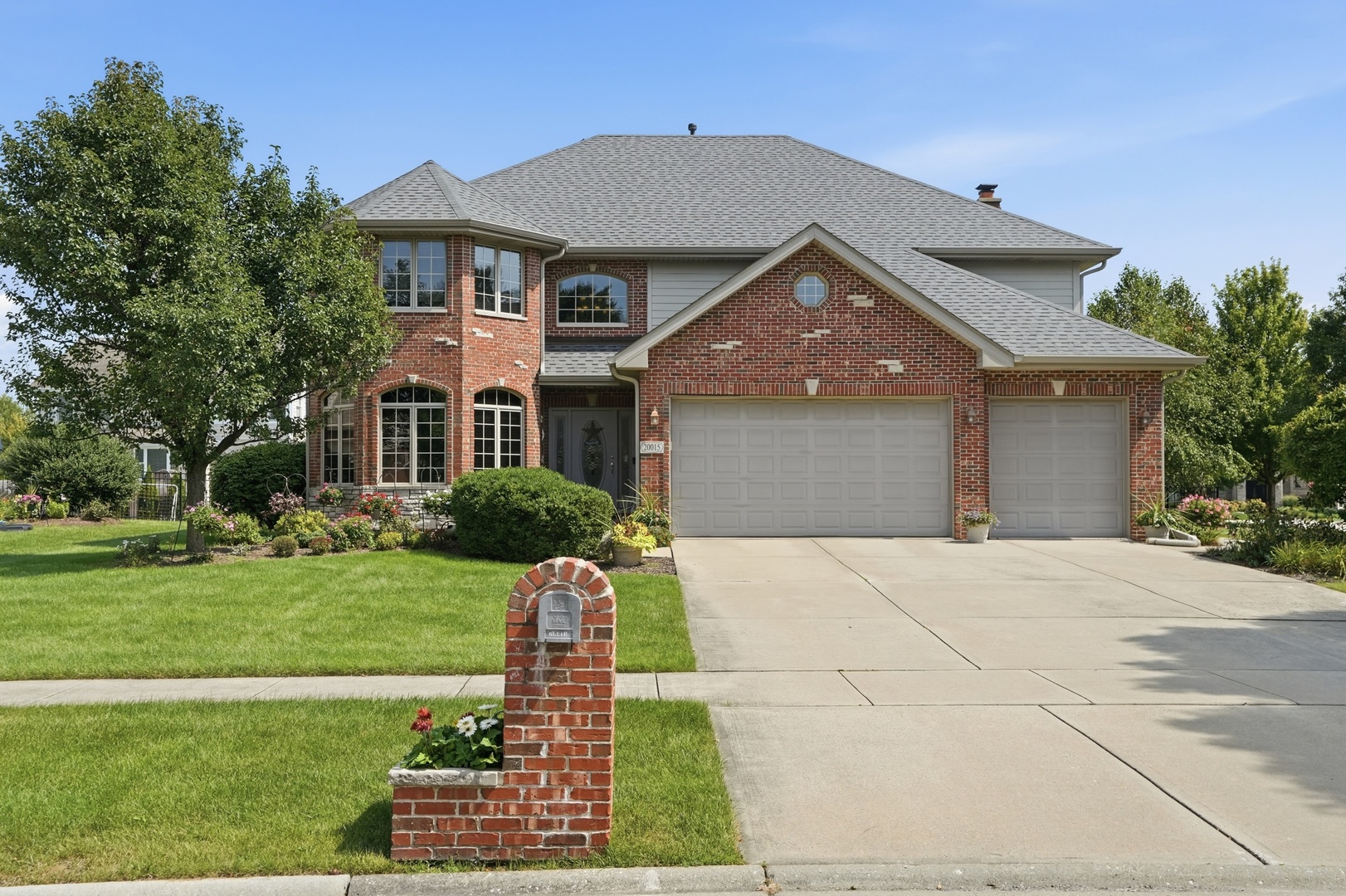 20015 Red Oak Drive