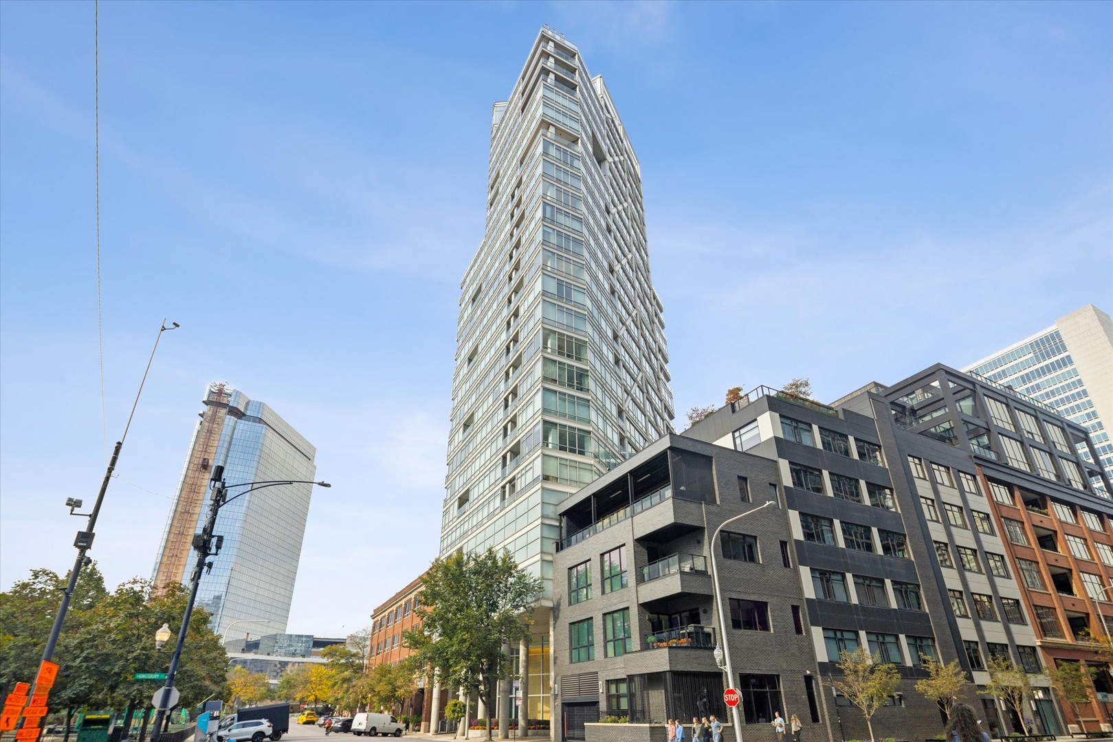 510 W Erie Street Unit 1303